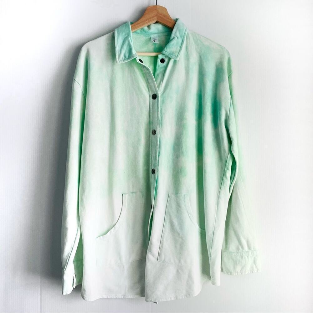 Tie dilute green button down shirt shacket long sleeve collared top size medium